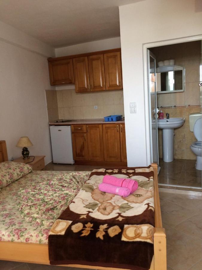 Sand And Sea Apartments Ulcinj Ngoại thất bức ảnh