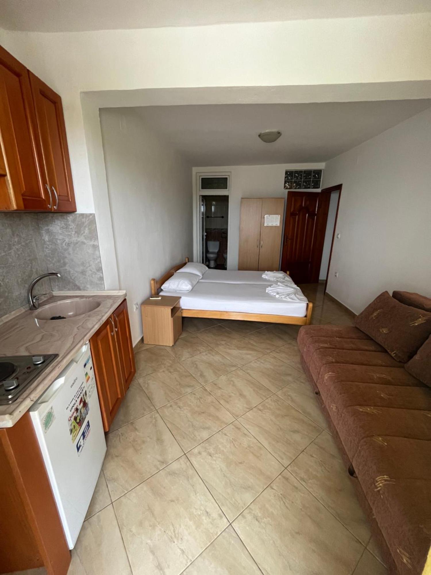 Sand And Sea Apartments Ulcinj Ngoại thất bức ảnh