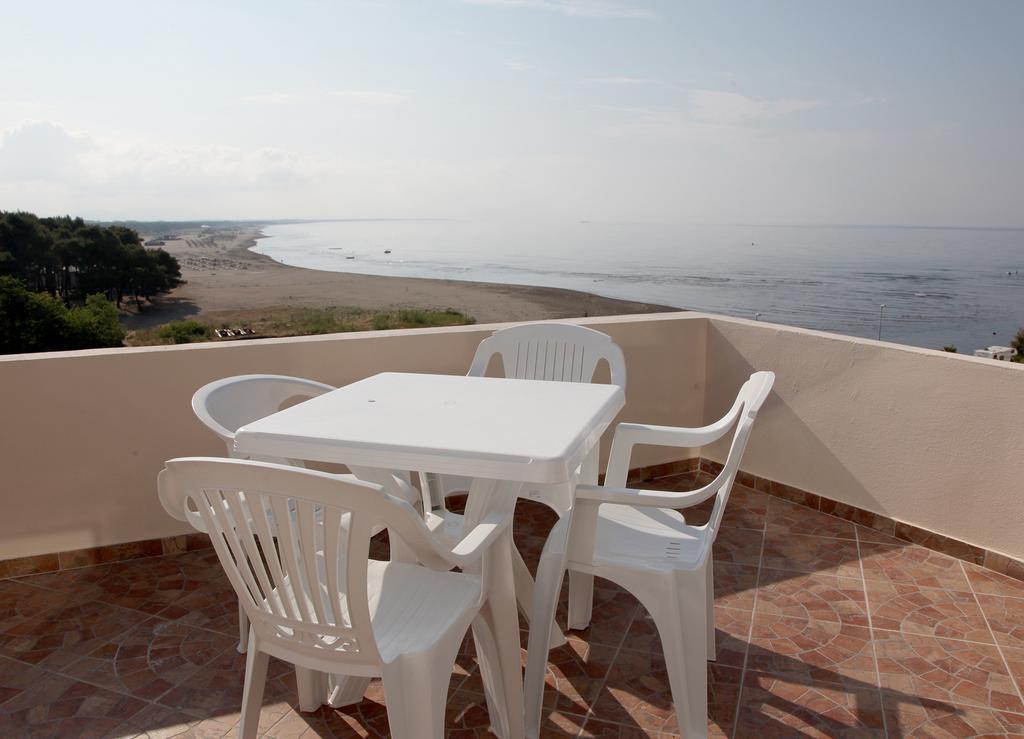 Sand And Sea Apartments Ulcinj Ngoại thất bức ảnh