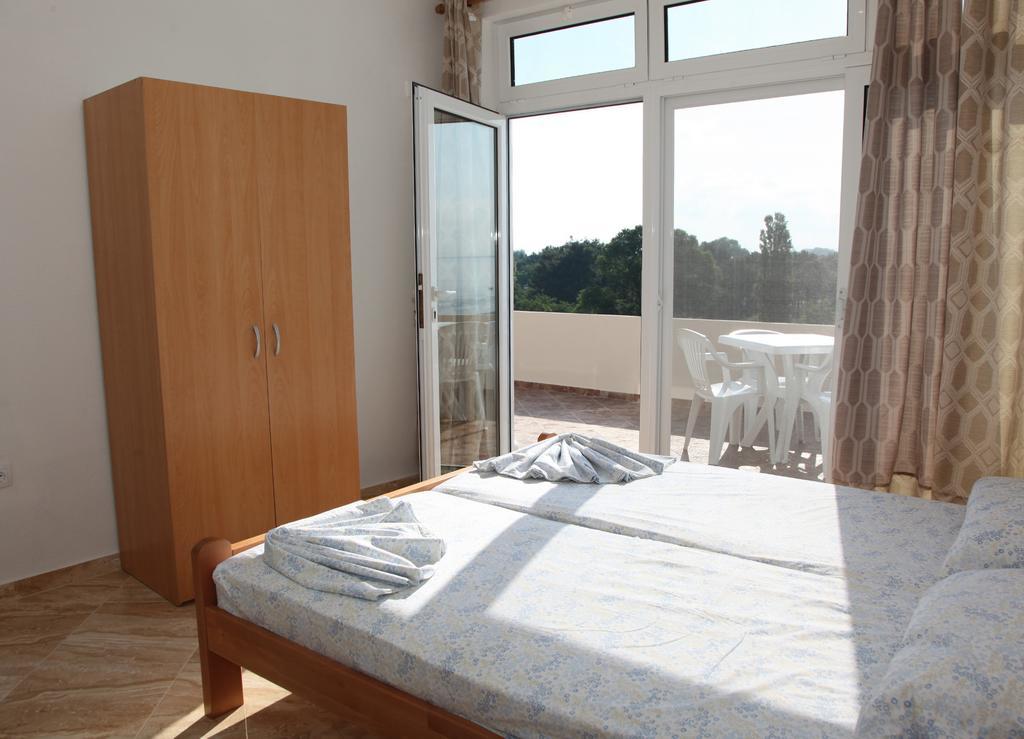 Sand And Sea Apartments Ulcinj Ngoại thất bức ảnh