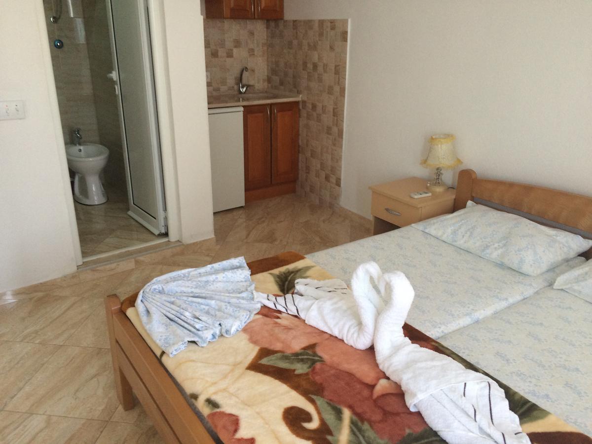 Sand And Sea Apartments Ulcinj Ngoại thất bức ảnh