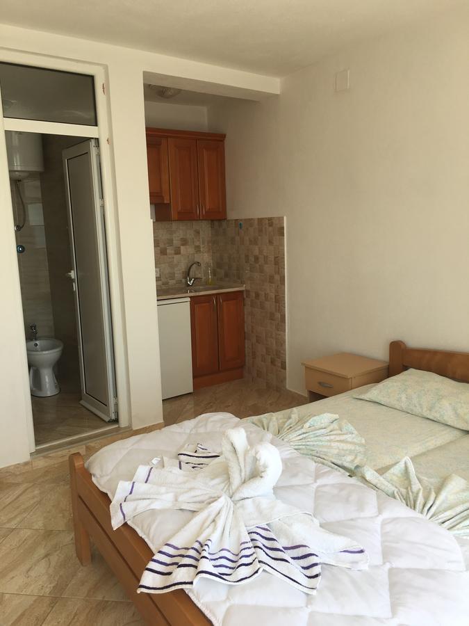 Sand And Sea Apartments Ulcinj Ngoại thất bức ảnh